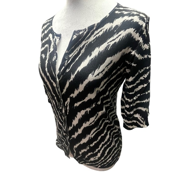 Ann Taylor. Silk Blend. Sz Small. Zebra Print. Excellent Condition 🤩🤩 - Picture 4 of 12